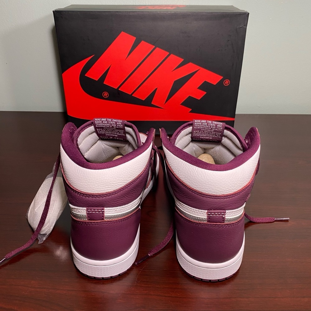 🚫SOLD🚫 Nike Air Jordan 1 Retro High OG 'Bordeaux' - Picture 11 of 11